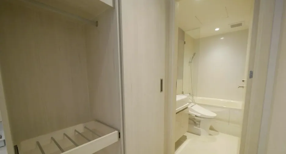 For rent 1 bed condo in Watthana, Bangkok
