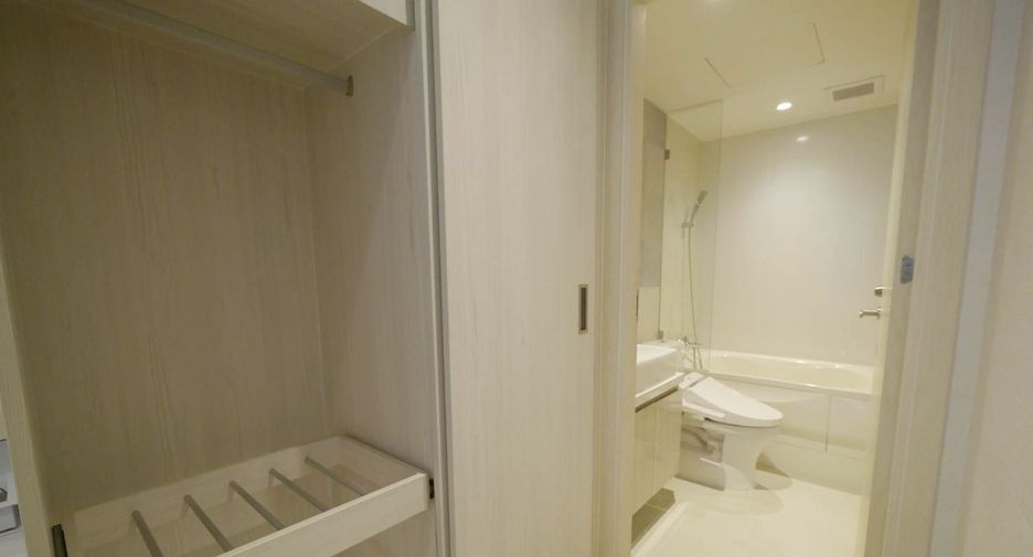 For rent 1 bed condo in Watthana, Bangkok