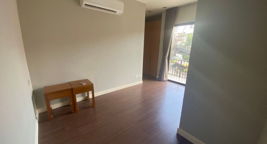 出租 2 卧室 独立屋 在 Khlong Toei, 曼谷