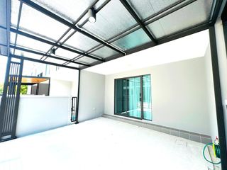 For rent 3 bedrooms townhouse in Bang Phli, Samut Prakan