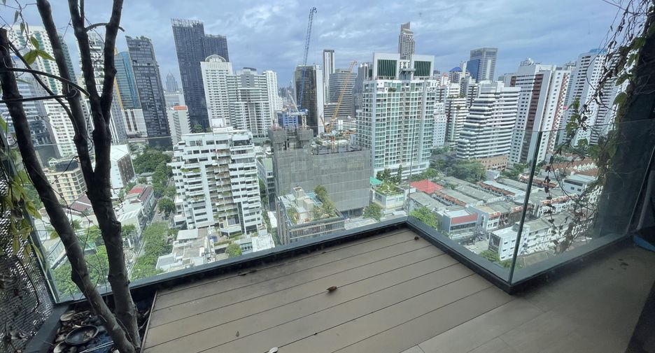 For rent 2 ベッドルーム condo in Watthana, Bangkok
