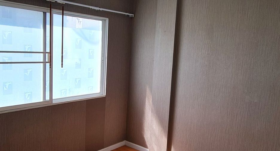For sale 4 bedrooms townhouse in Prawet, Bangkok