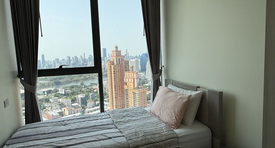 For rent 2 bedrooms condo in Khlong Toei, Bangkok