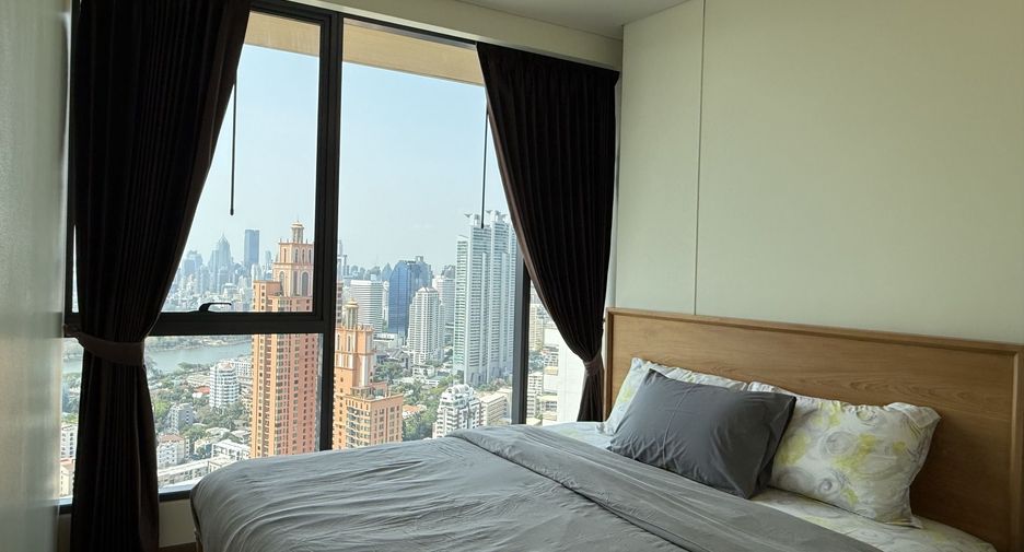 For rent 2 bedrooms condo in Khlong Toei, Bangkok