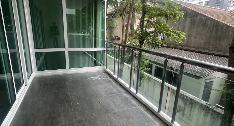 For sale 4 bedrooms condo in Khlong Toei, Bangkok