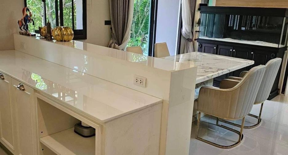For rent 4 bedrooms house in Suan Luang, Bangkok