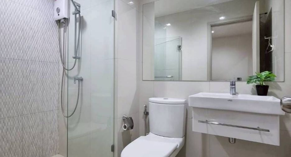 Wohnung zum Kauf mit 1 Zimmer in Khlong Toei, Bangkok
