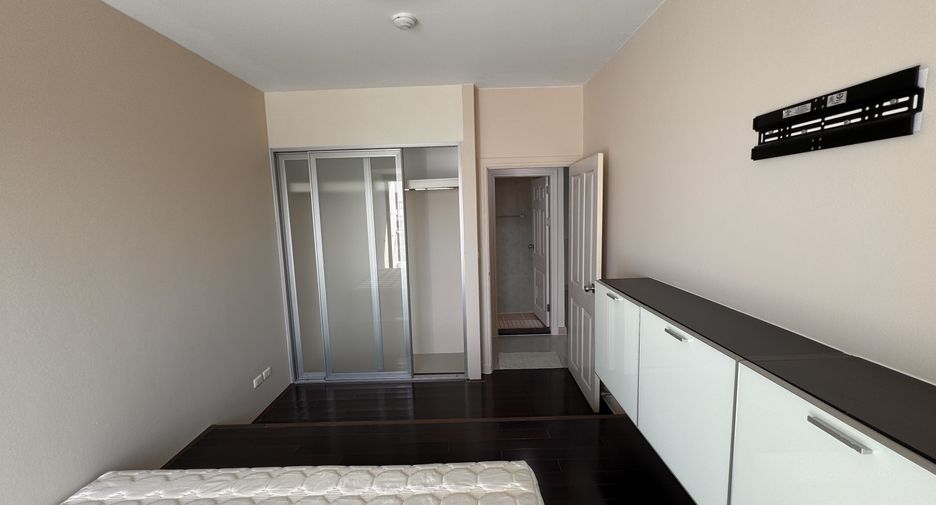 For rent 1 bed condo in Bang Kho Laem, Bangkok