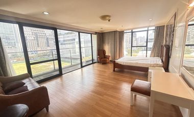 For rent 2 bedrooms condo in Pathum Wan, Bangkok