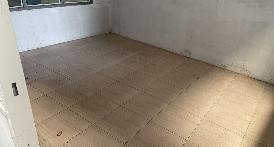 For rent studio house in Saphan Sung, Bangkok
