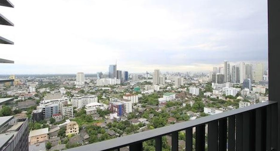 For sale 1 Beds condo in Khlong Toei, Bangkok