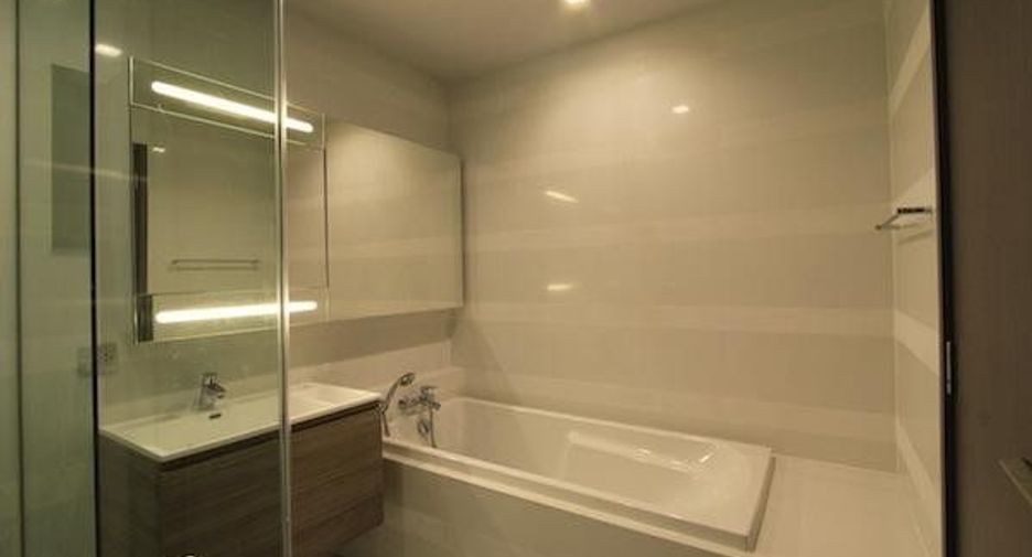 For sale 1 Beds condo in Khlong Toei, Bangkok