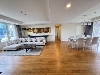 For rent 4 bedrooms condo in Watthana, Bangkok