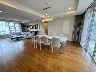 For rent 4 bedrooms condo in Watthana, Bangkok