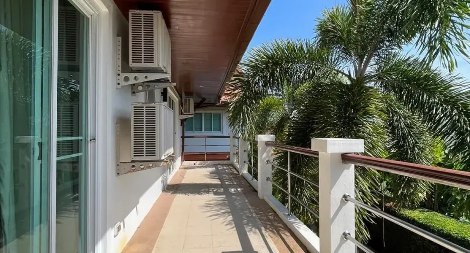For rent 3 bedrooms villa in Mueang Phuket, Phuket