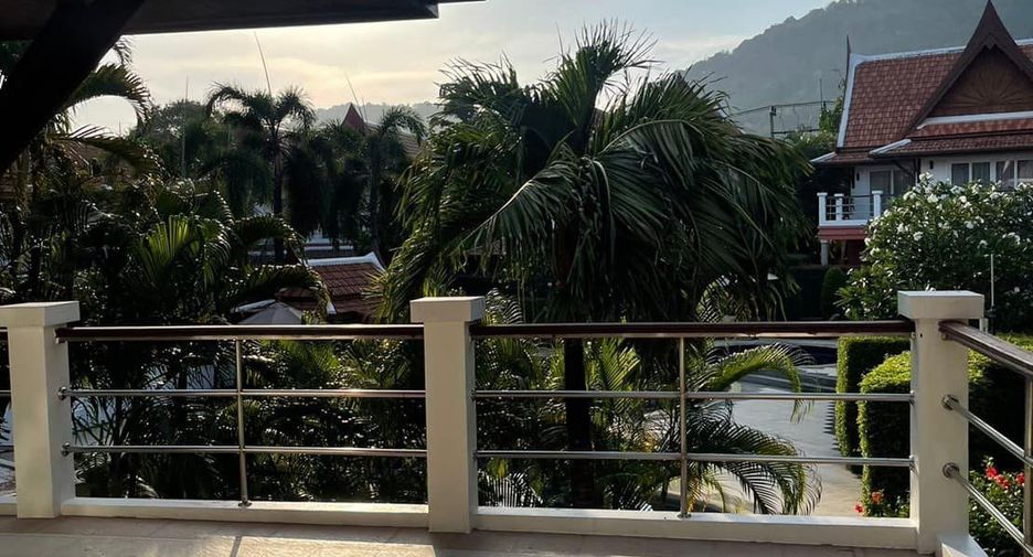 For rent 3 bedrooms villa in Mueang Phuket, Phuket