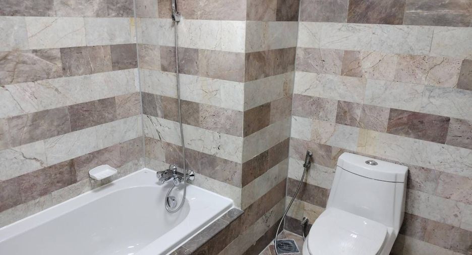 For rent studio condo in Watthana, Bangkok
