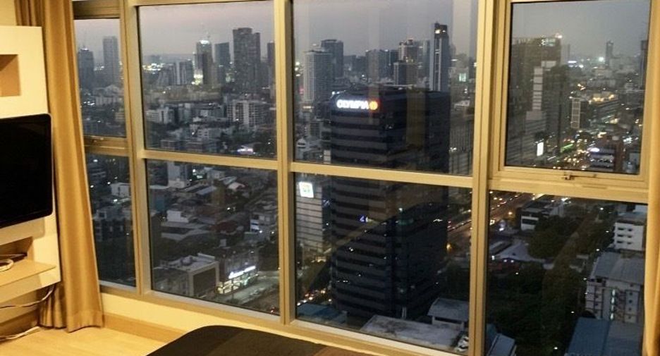 For rent 1 bed condo in Huai Khwang, Bangkok