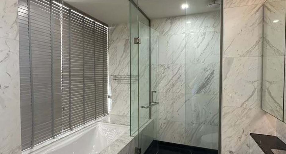 For rent 2 bedrooms condo in Sathon, Bangkok