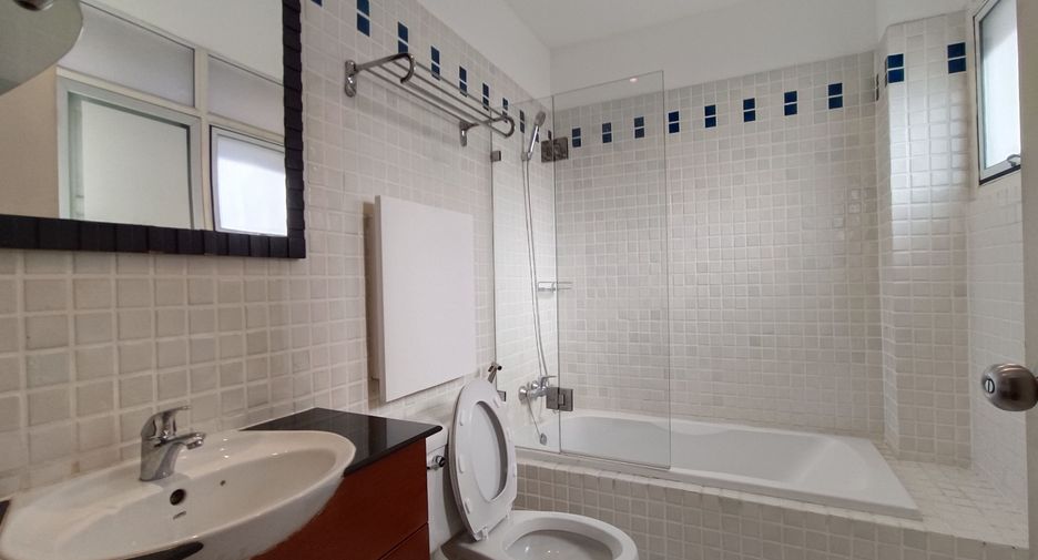 For rent 2 ベッドルーム apartment in Pathum Wan, Bangkok