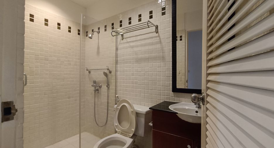 For rent 2 ベッドルーム apartment in Pathum Wan, Bangkok