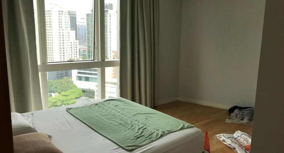 For sale 1 bed condo in Khlong Toei, Bangkok