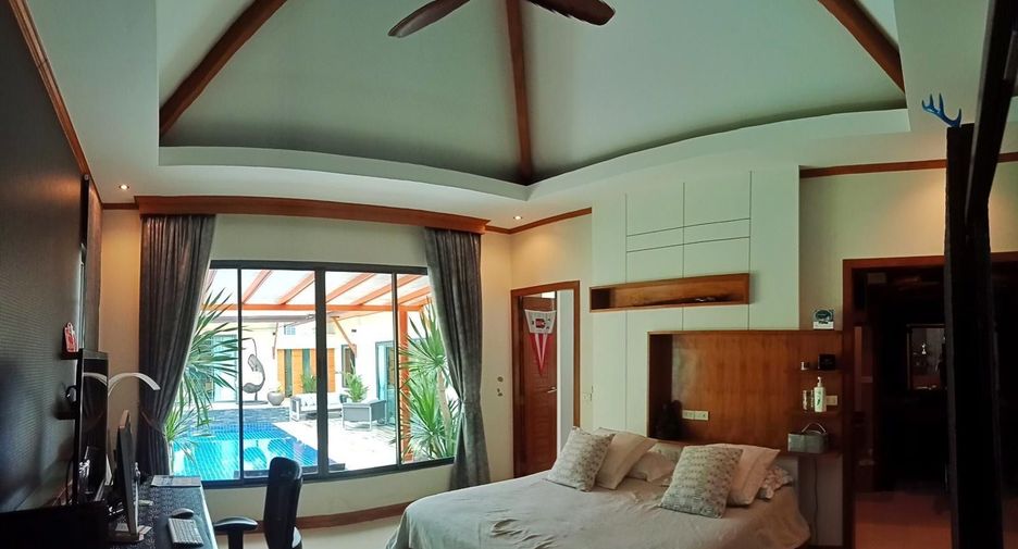 For rent 3 bedrooms villa in Mueang Phuket, Phuket