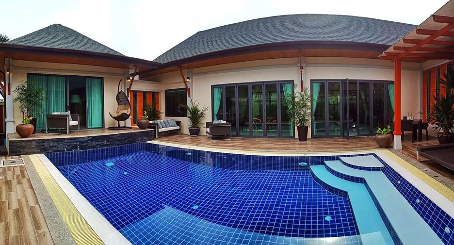 For rent 3 bedrooms villa in Mueang Phuket, Phuket