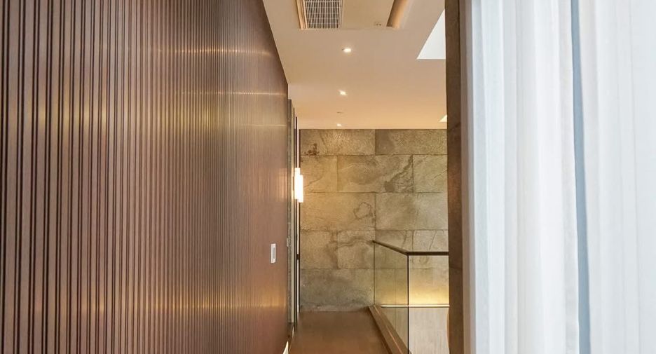 For sale and for rent 4 bedrooms house in Bang Kapi, Bangkok