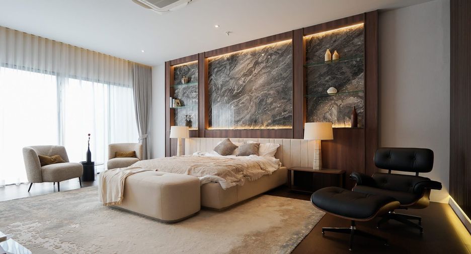 For sale and for rent 4 bedrooms house in Bang Kapi, Bangkok