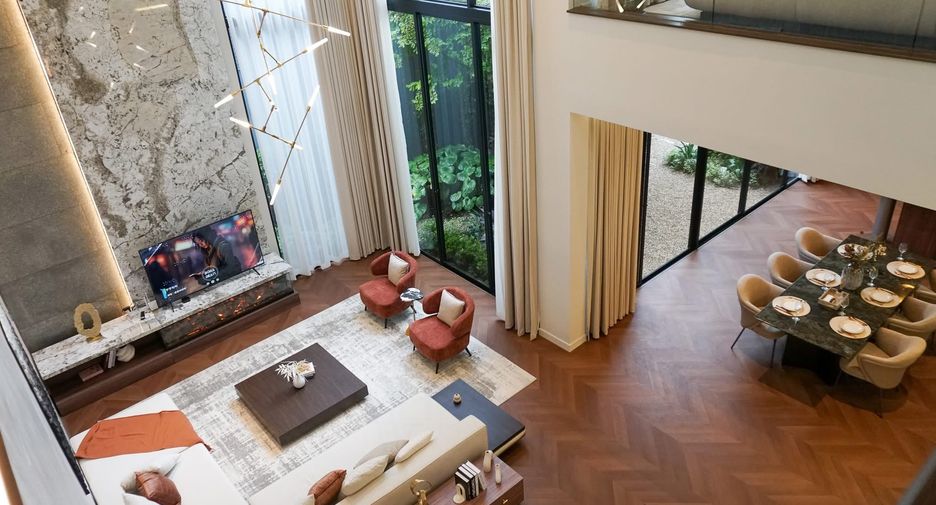 For sale and for rent 4 bedrooms house in Bang Kapi, Bangkok