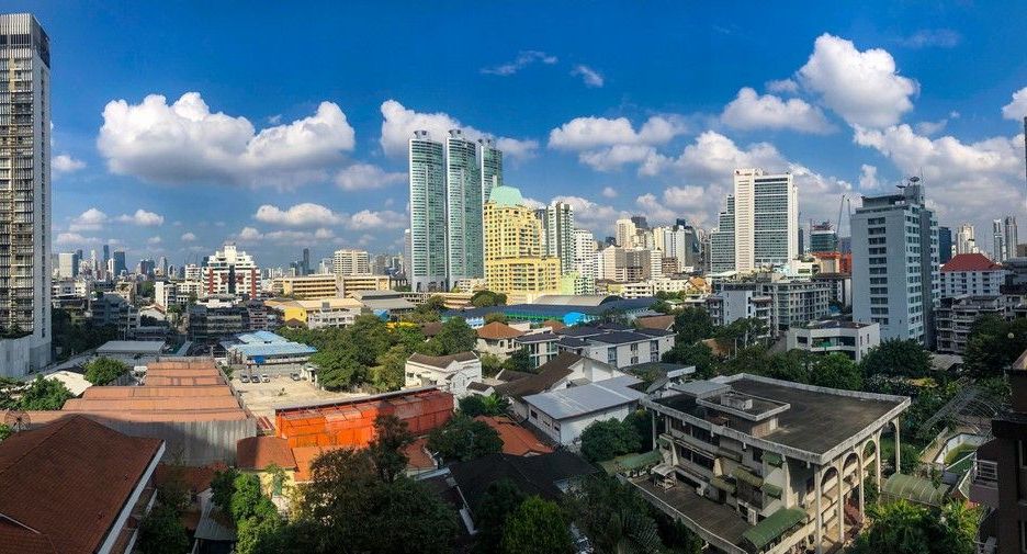 À louer 3 chambres condo à Khlong Toei, Bangkok