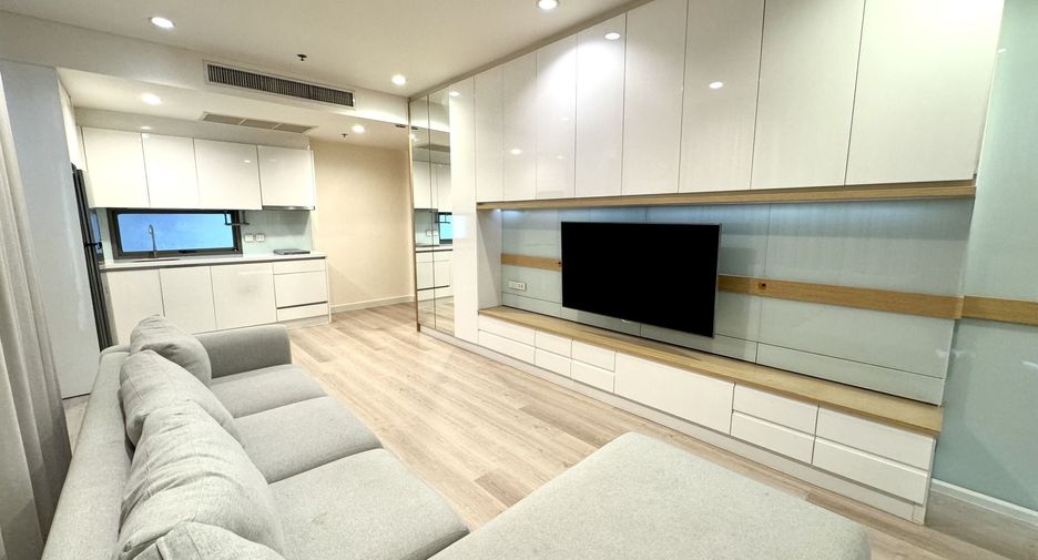 For sale 2 bedrooms condo in Yan Nawa, Bangkok