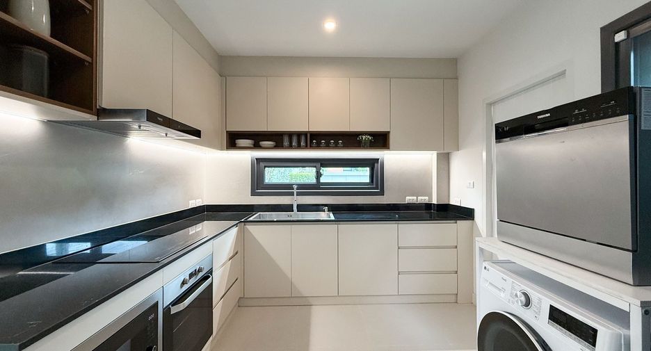 For rent 4 bedrooms house in Mueang Phuket, Phuket