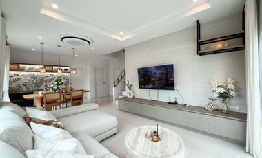 Haus zur Miete mit 4 Zimmer in Mueang Phuket, Phuket
