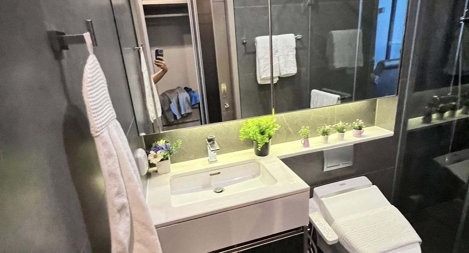 For rent 1 Beds condo in Watthana, Bangkok
