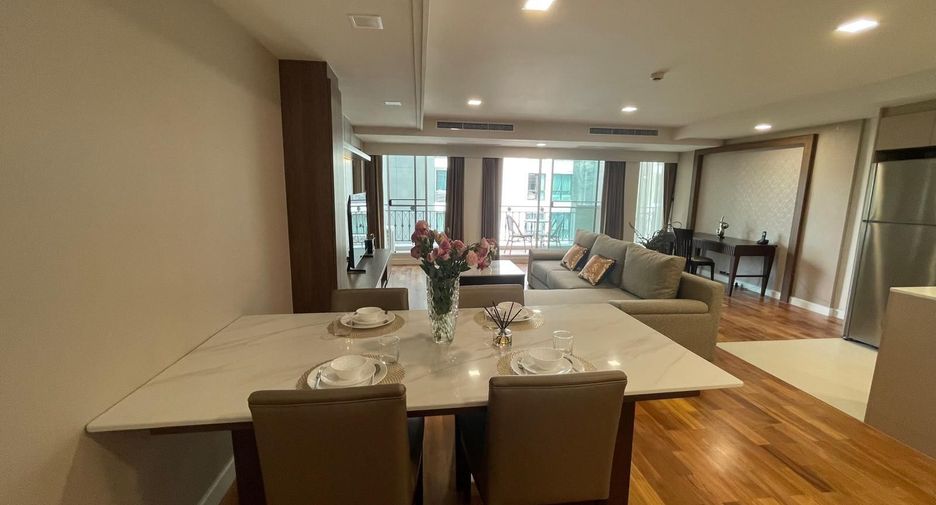 À louer 3 chambres appartement à Khlong Toei, Bangkok