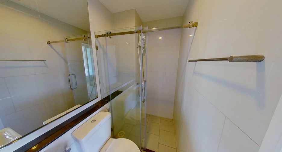 For sale 1 bed condo in Mueang Samut Prakan, Samut Prakan