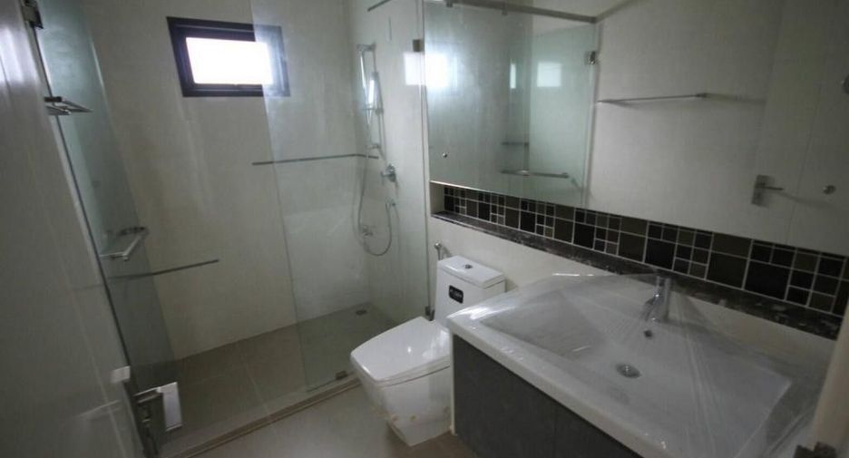 For sale 4 ベッドルーム house in Prawet, Bangkok