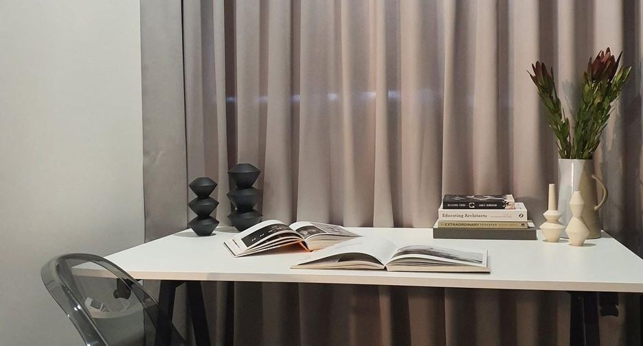 For rent studio condo in Khlong Toei, Bangkok