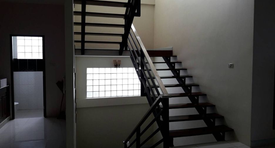 Haus zur Miete mit Studio in Bang Khun Thian, Bangkok