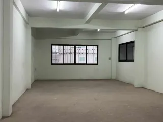 ให้เช่า 3 ห้องนอน พื้นที่ค้าปลีก ใน บางขุนเทียน, กรุงเทพฯ