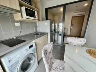 Condo en alquiler de 1 habitaciones en Bang Na, Bangkok