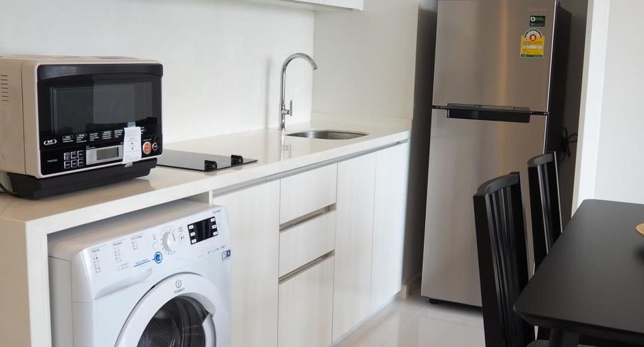 For rent 2 bedrooms condo in Sathon, Bangkok