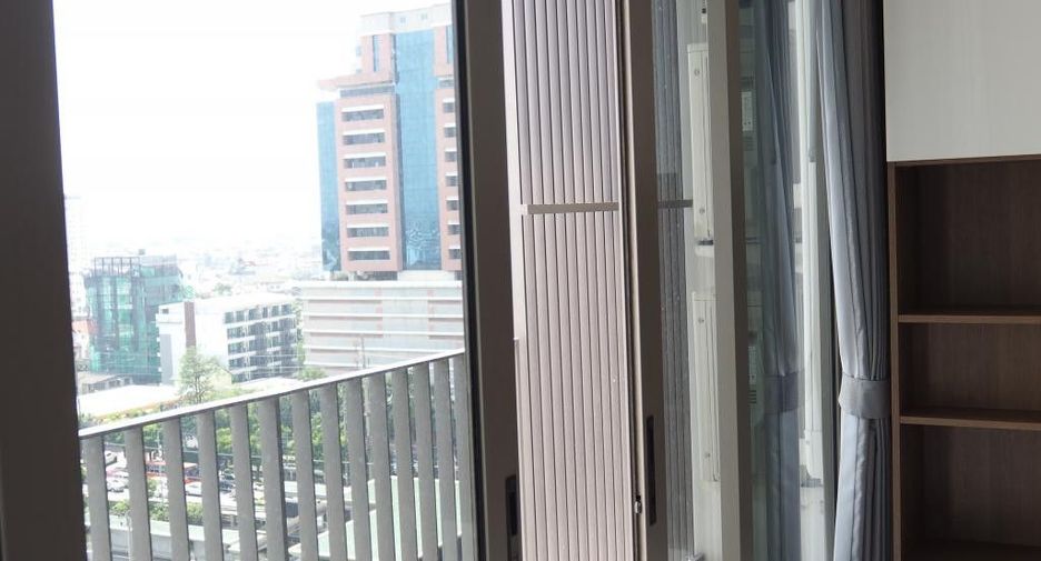 For rent 2 bedrooms condo in Sathon, Bangkok