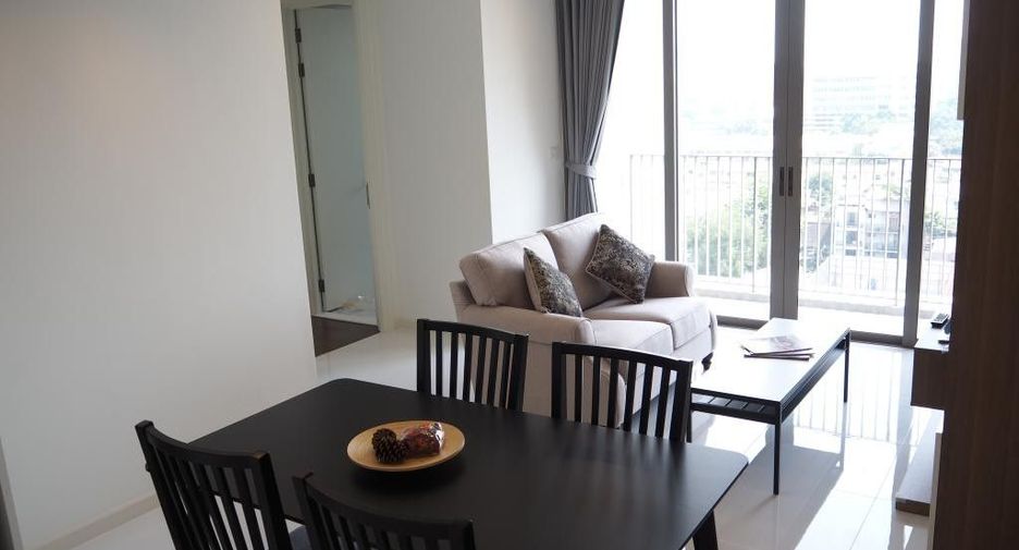 For rent 2 bedrooms condo in Sathon, Bangkok