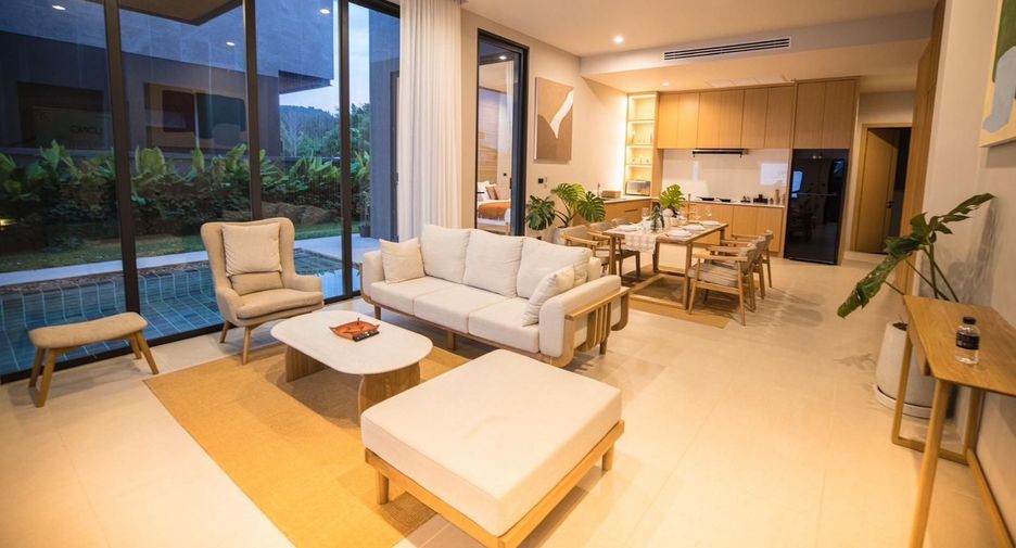 For sale 4 bedrooms villa in Mueang Phuket, Phuket