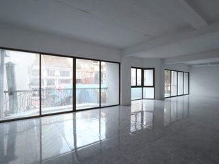 For rent retail Space in Pathum Wan, Bangkok