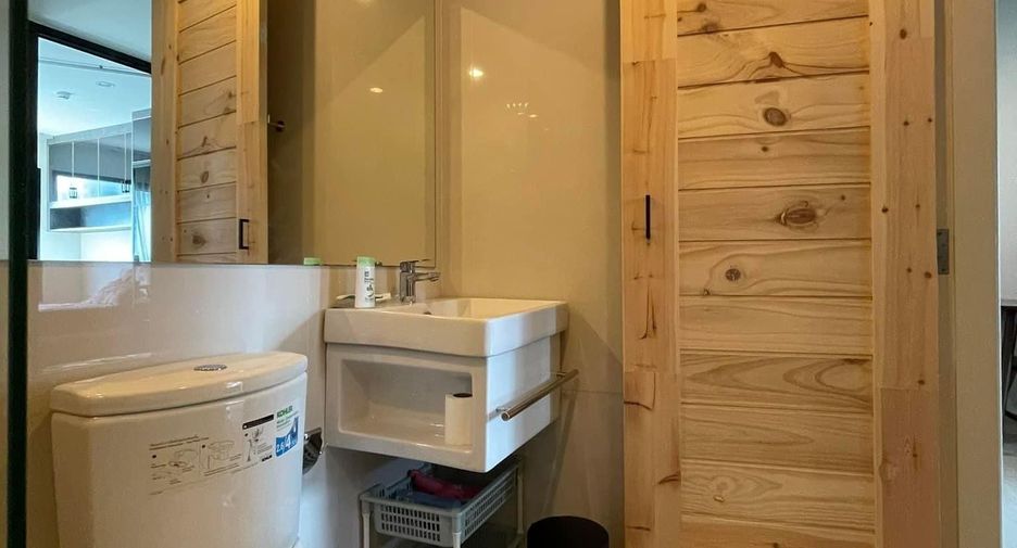 Wohnung zur Miete mit 2 Zimmer in Watthana, Bangkok
