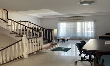 For rent 4 ベッドルーム house in Bang Na, Bangkok